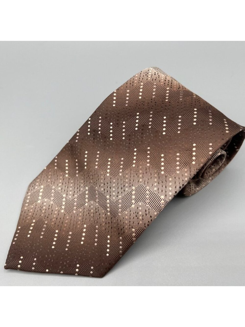 Vintage 1990s Deadstock NWT Wembley Brown Geometric Pattern Polyester Necktie